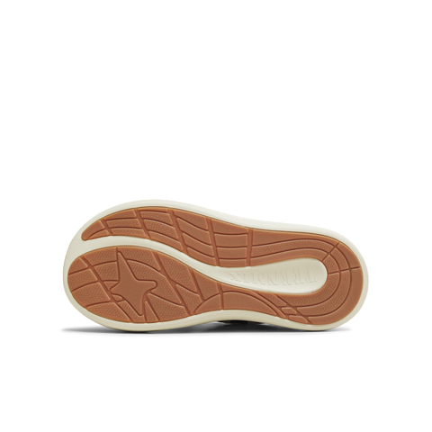 天美意2025冬新款商场同款玩具总动员联名板鞋女休闲鞋CP536DM5