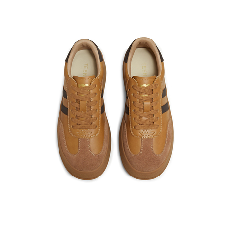 天美意2025冬新款简约休闲德训鞋通勤舒适女休闲鞋KG142DM5