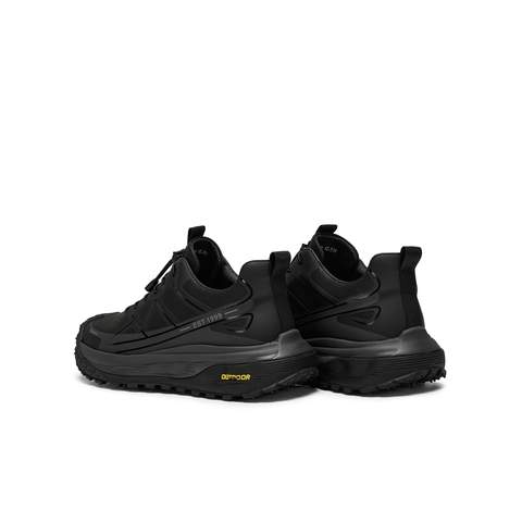 天美意2025冬新款商场同款休闲运动复古户外男网运动鞋WMA01DD5