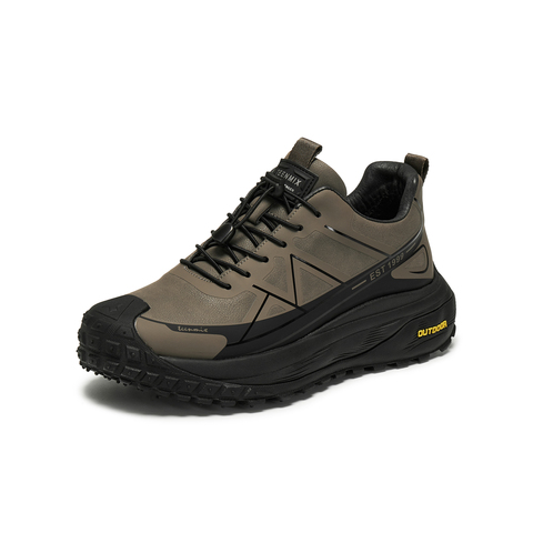 天美意2025冬新款商场同款休闲运动复古户外男网运动鞋WMA01DD5