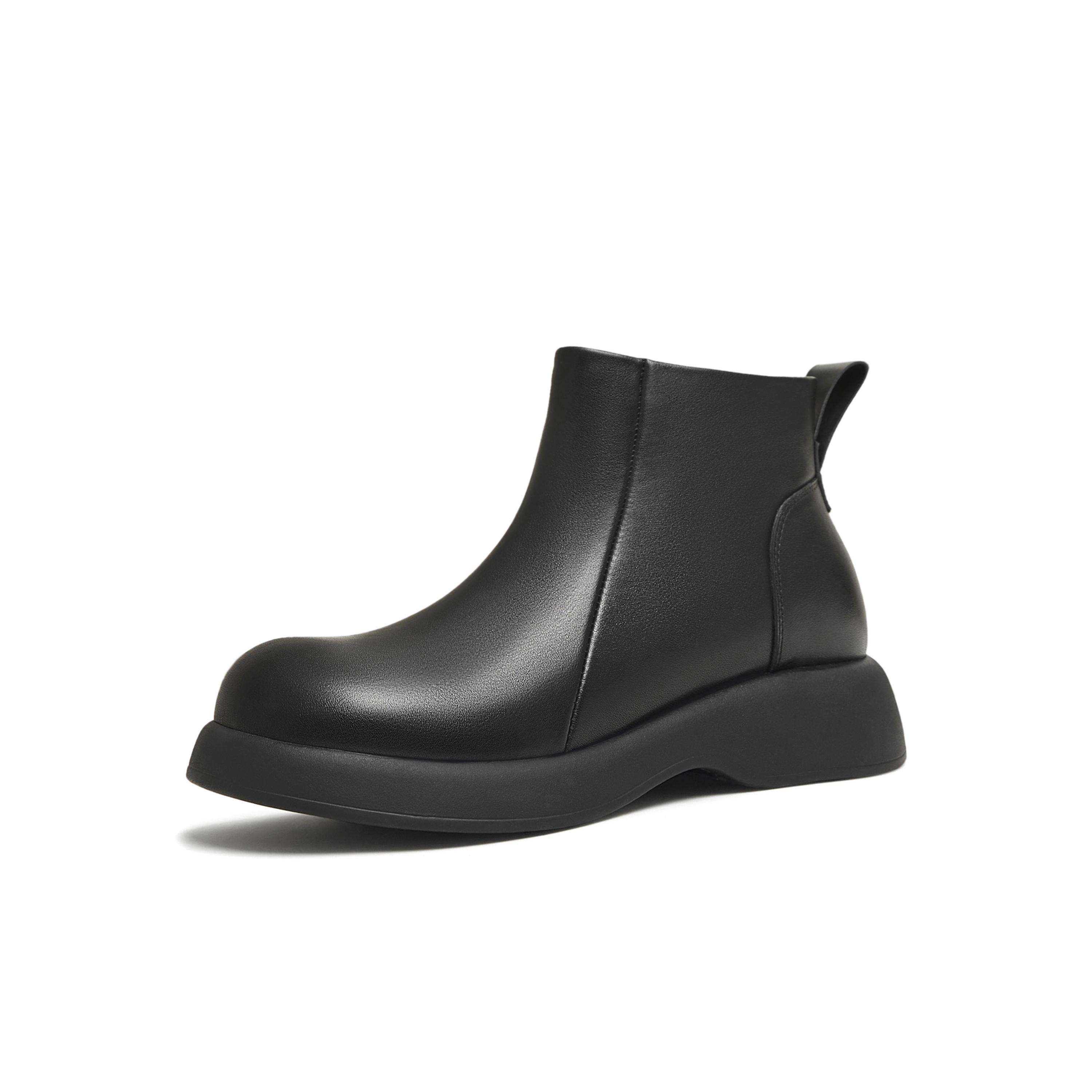 天美意2025冬新款厚底英伦简约百搭短靴女时装靴KYP08DD5