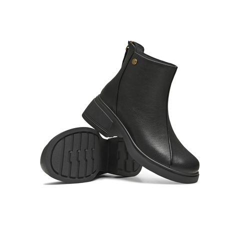 天美意2025冬新款商场同款百搭复古潮流纯色女时装靴BL651DD5