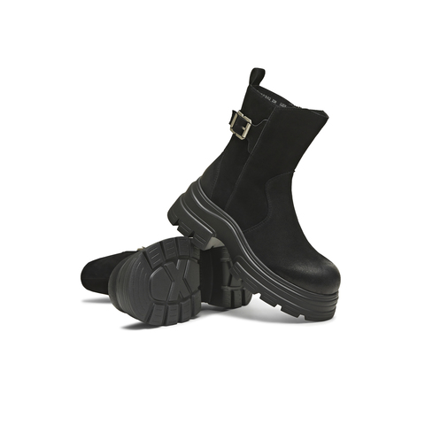 天美意2025冬新款商场同款厚底增高百搭短靴女时装靴CFB60DZ5