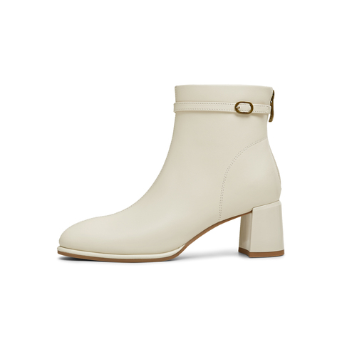 天美意2025冬新款商场同款气质优雅短筒靴简约女时装靴BK032DD5