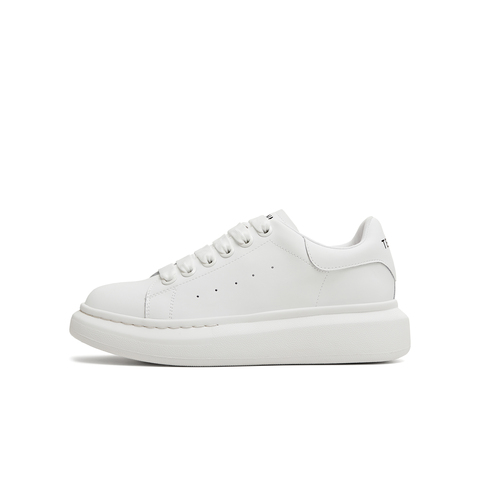 天美意2025秋新款小白鞋厚底系带纯色运动通勤女板鞋KB105CM5