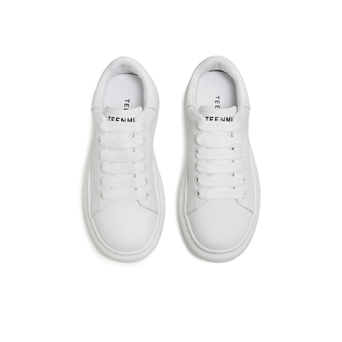 天美意2025秋新款小白鞋厚底系带纯色运动通勤女板鞋KB105CM5