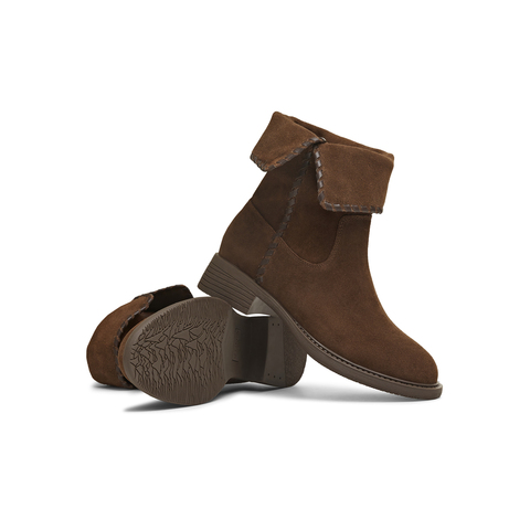 天美意2025冬新款纯色百搭复古翻短靴堆堆靴户外女西部靴KXZ17DZ5