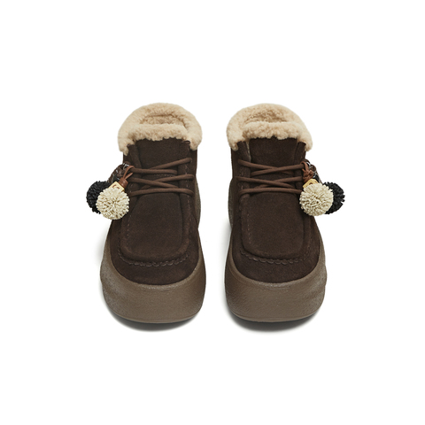 天美意2025冬新款保暖短靴复古挂饰纯色厚底女雪地靴KXD62DM5