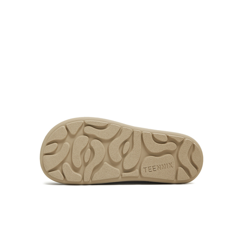 天美意2025冬新款玩具总动员联名短靴毛绒保暖女雪地靴CER42DD5