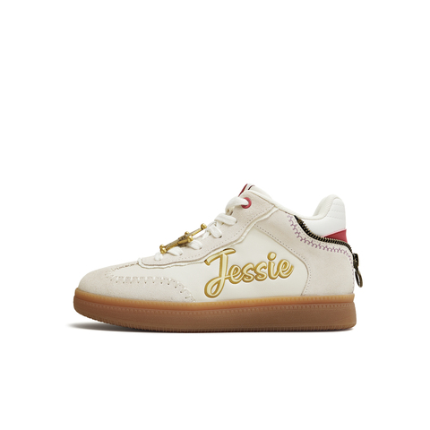 天美意2025冬新款商场同款玩具总动员联名复古女德训鞋CEL40DD5