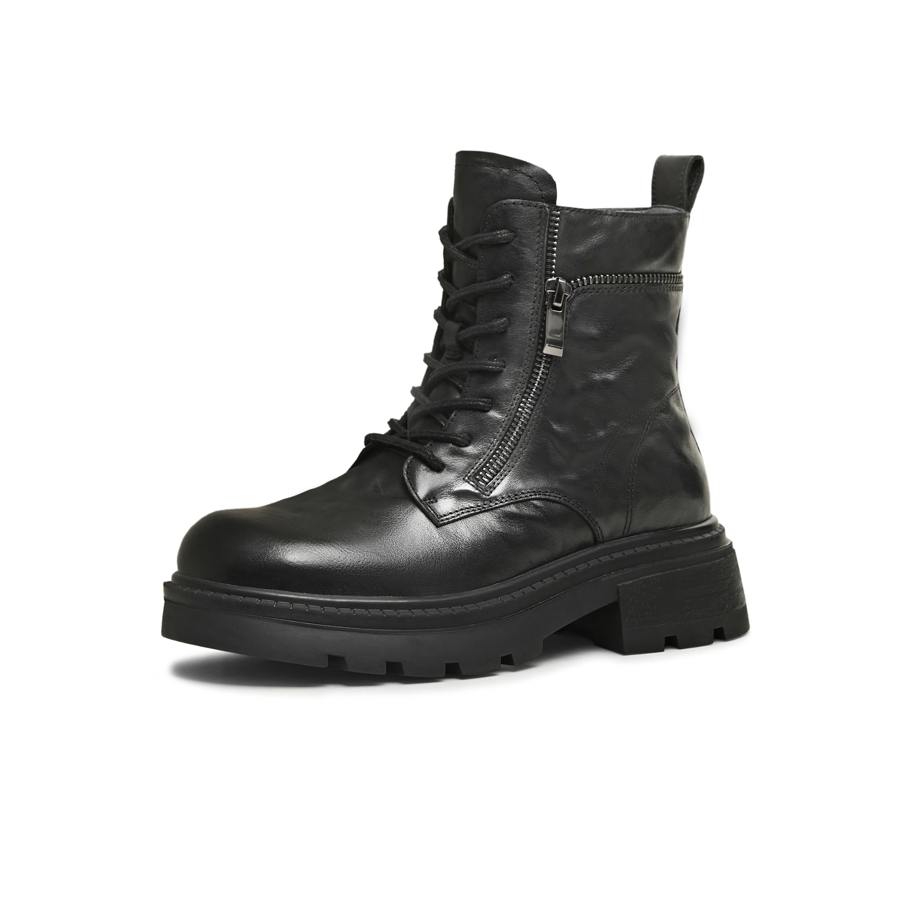 天美意2025冬新款圆头复古纯色系带通勤上班女马丁靴KDX27DD5