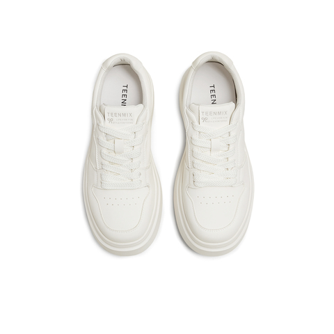 天美意2025秋新款厚底系带日常舒适小白鞋女休闲鞋KB093CM5