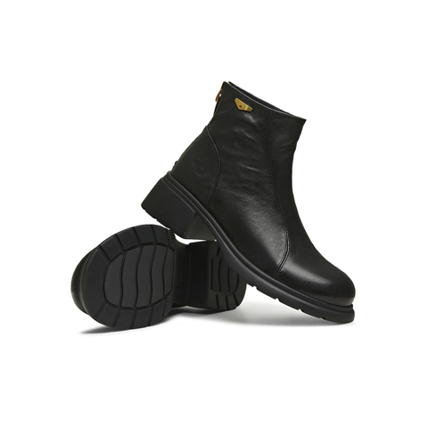 天美意2025冬新款厚底百搭靴子潮流复古通勤女时装靴KYP11DD5