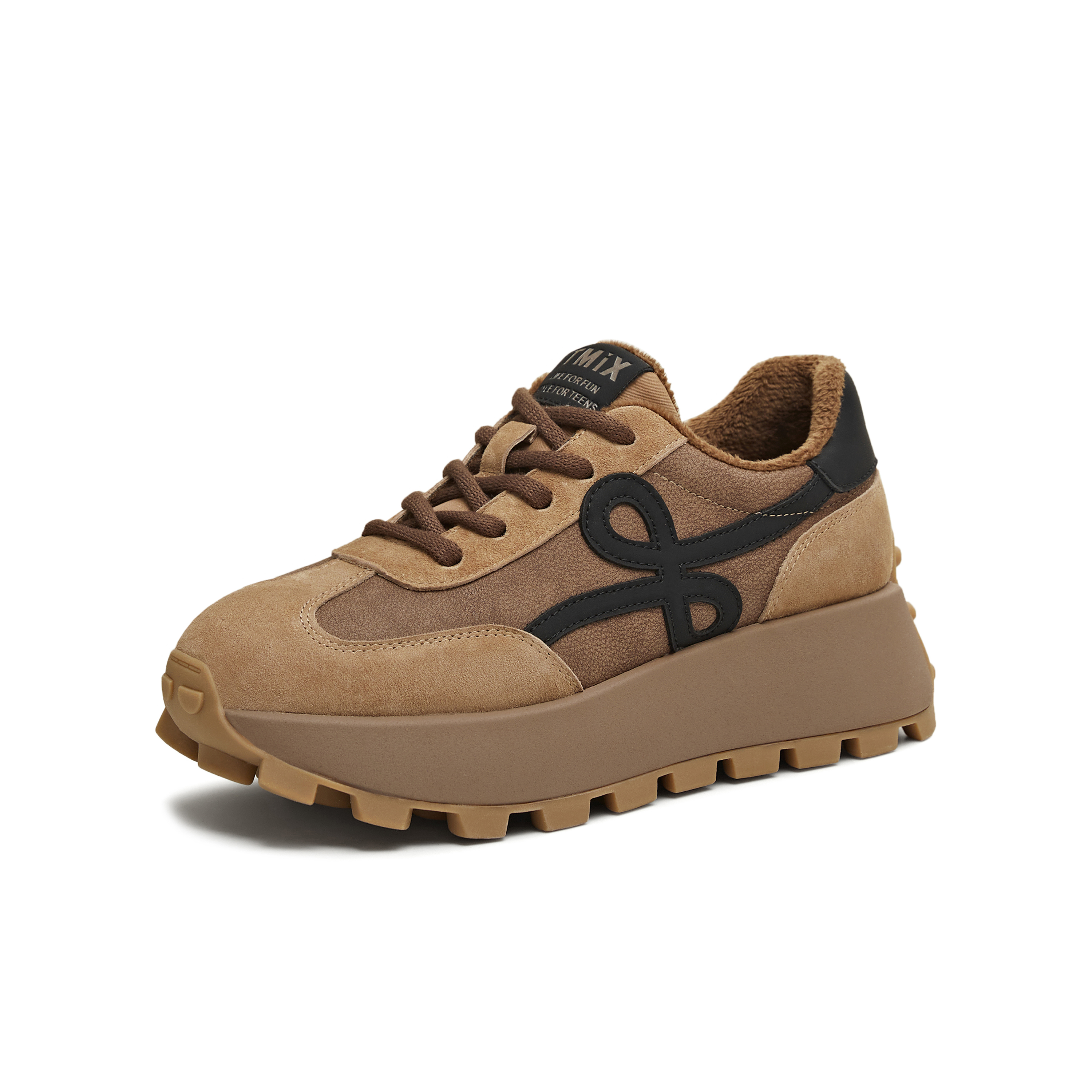 天美意2025冬新款运动百搭保暖女阿甘德训鞋KG009DM5