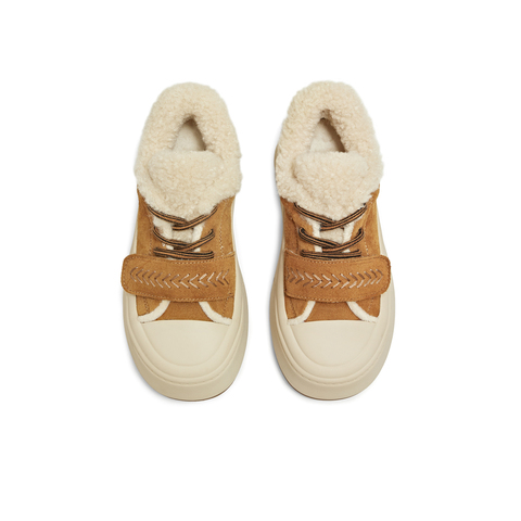 天美意2025冬新款休闲运动纯色百搭潮流低帮厚底女板鞋KB100DM5