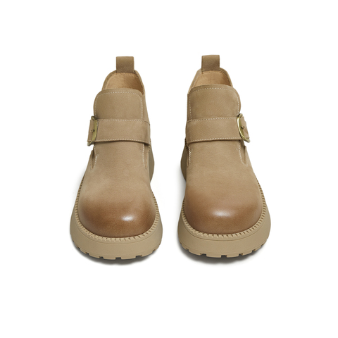 天美意2025冬新款复古纯色圆头厚底百搭潮流女时装靴KNZ28DD5