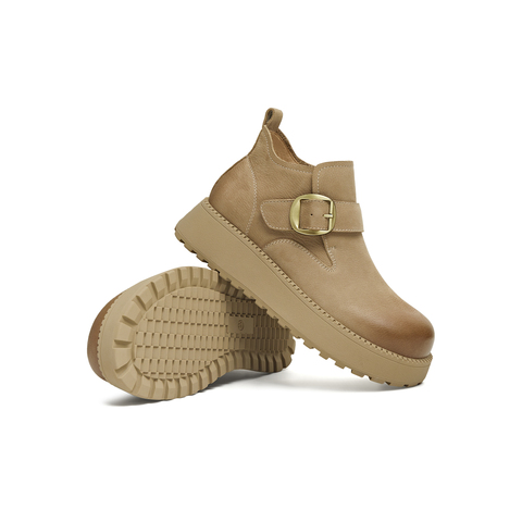 天美意2025冬新款复古纯色圆头厚底百搭潮流女时装靴KNZ28DD5