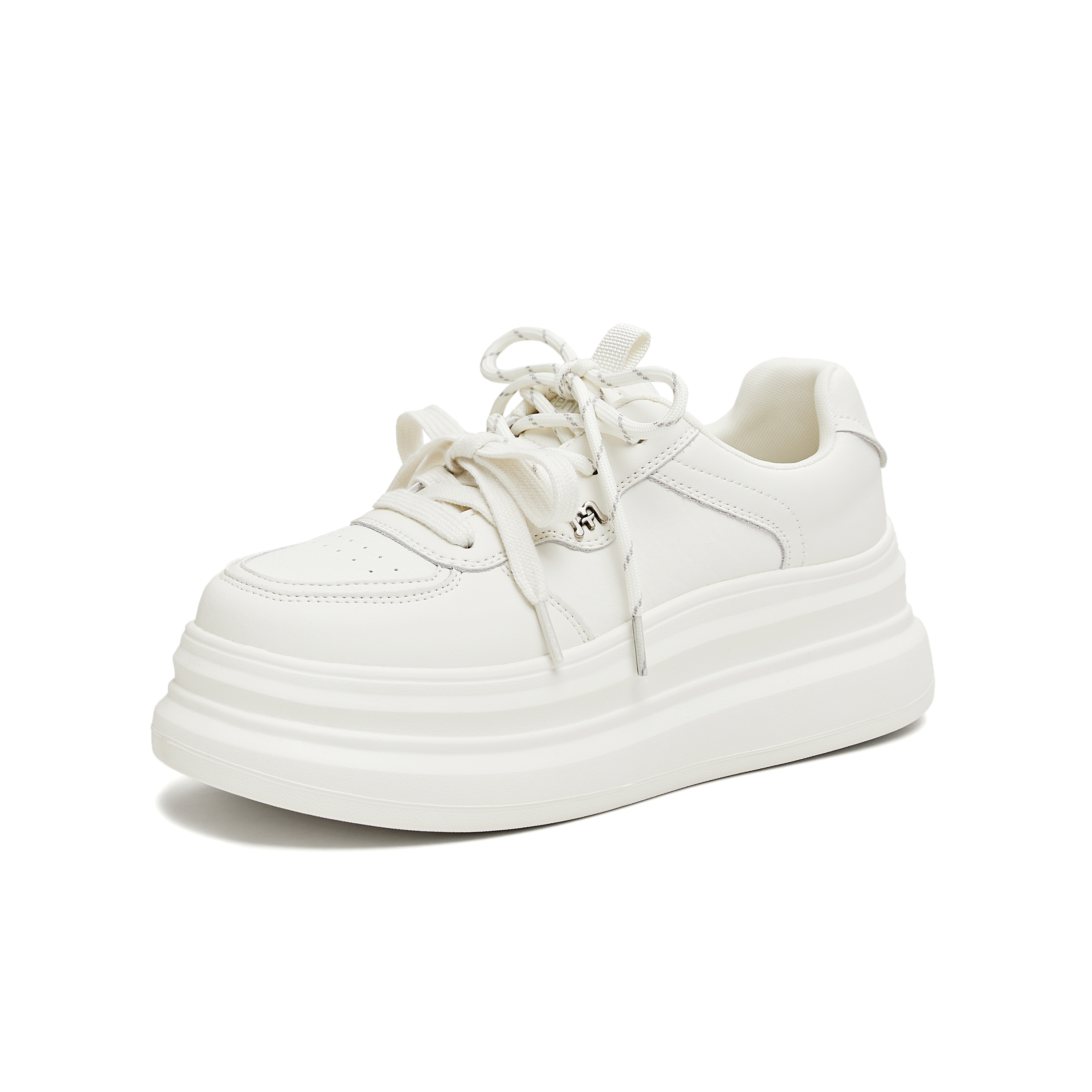 天美意2026春新款商场同款厚底纯色双鞋带小白鞋女板鞋BM461AM6