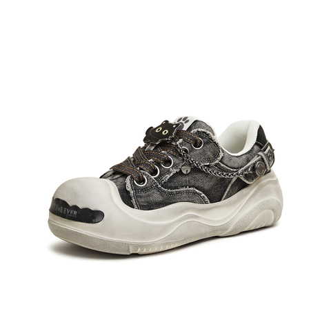 天美意2026春新款商场同款小猫小狗挂件复古百搭女板鞋CIK27AM6