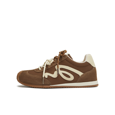 天美意2026春新款双鞋带百搭复古运动休闲潮流女德训鞋KG161AM6